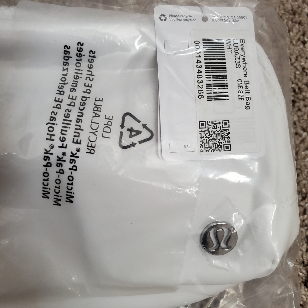 ๐๏ธ LULULEMON BELT BAG - WHITE - Picture 10 of 12